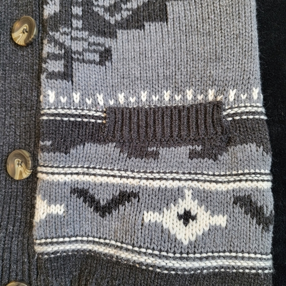 Ardene sweater - Picture 3 of 5